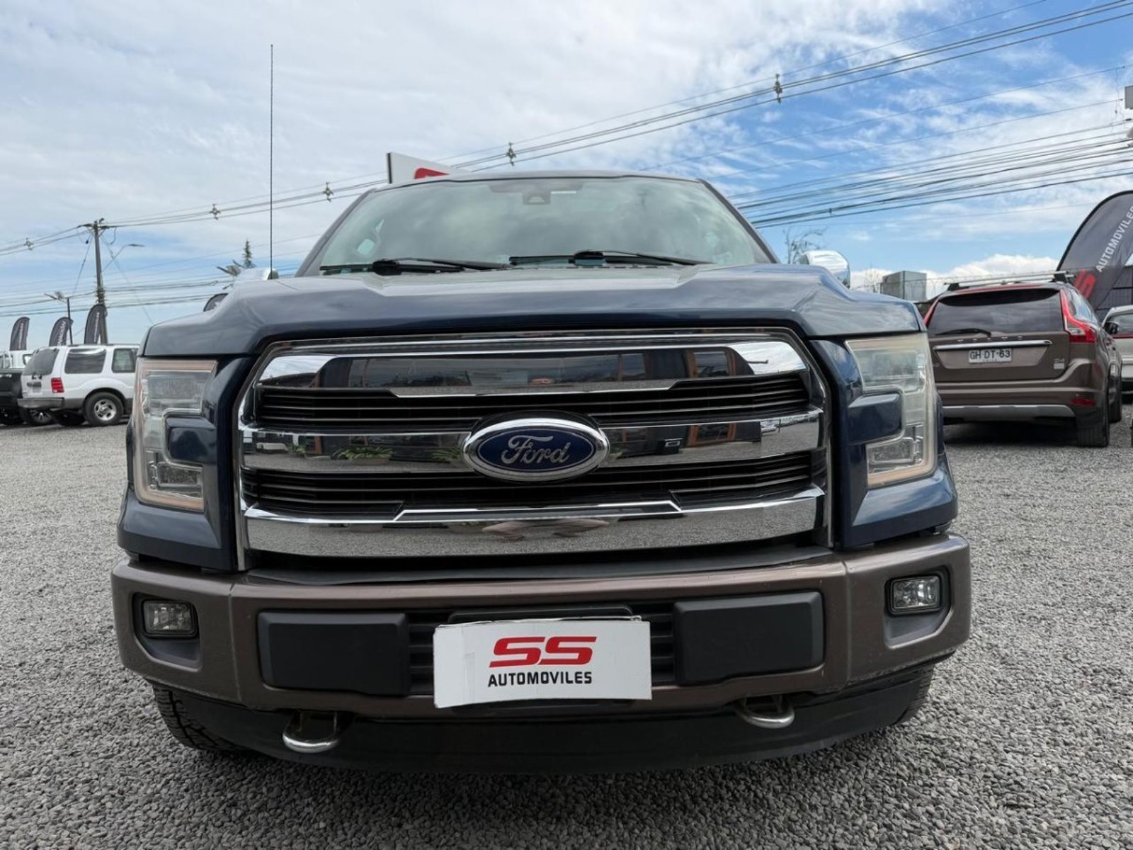 Ford F-150 LARIAT LUXURY 5.0 4X4 AT Ford F-150 2016 - Foto 2 de 10
