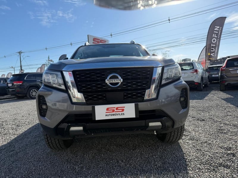 Nissan NAVARA LE 2.3 4X4 MT6 Nissan Navara 2023 - Imagen 3 de 10