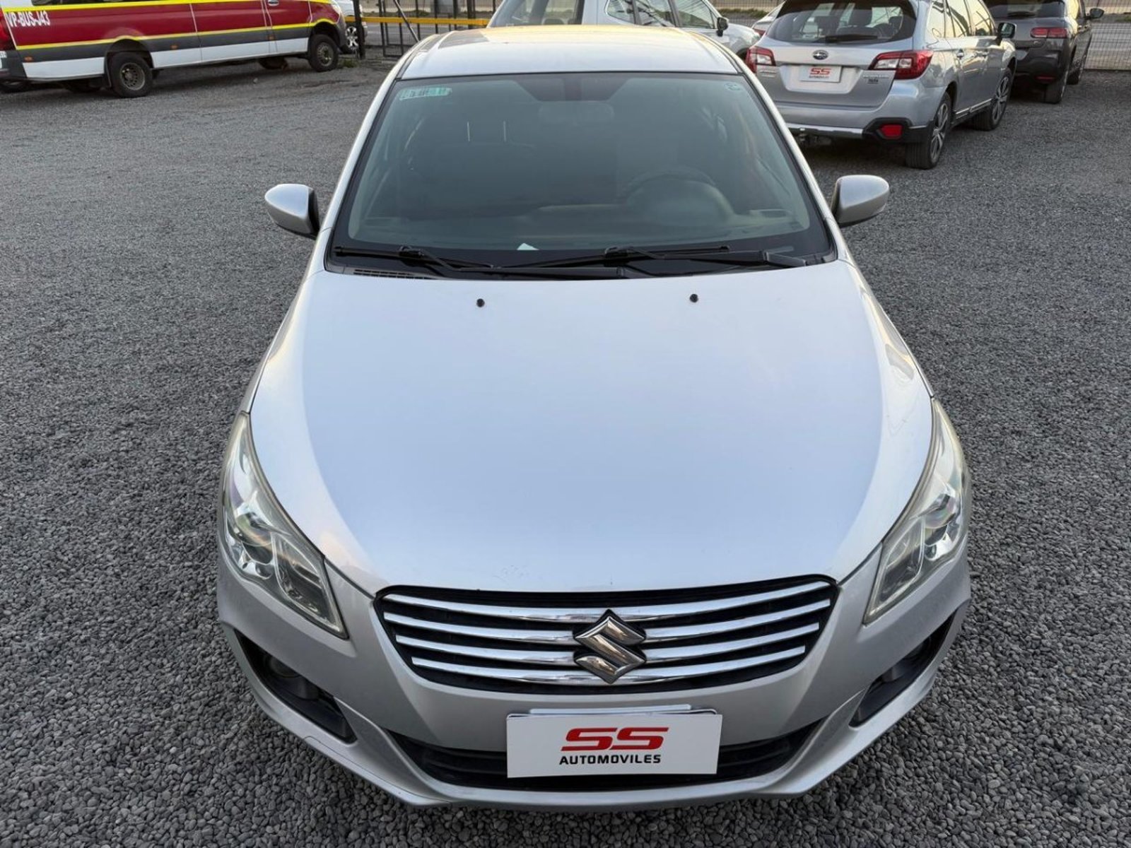 Suzuki CIAZ GL 1.4 MT5 Suzuki Ciaz 2017 - Foto 3 de 10
