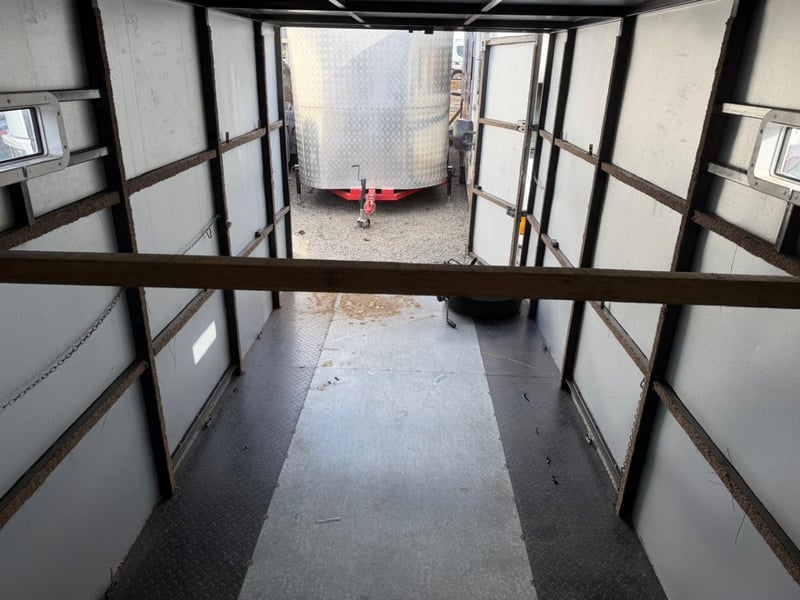 TRAVELLER F-610 HECHIZO CERRADO 2 EJES Traveler 2019 - Imagen 9 de 10