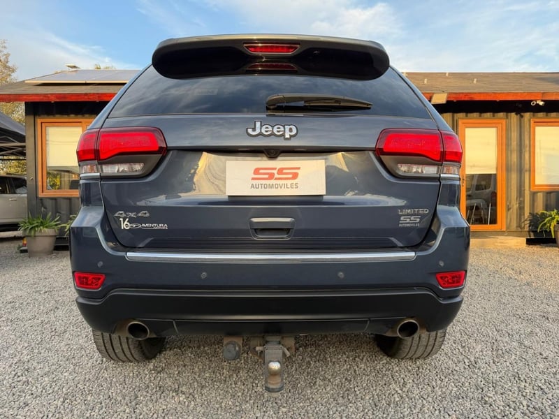 Jeep GRAND CHEROKEE LIMITED 3.6 4X4 AT8 Jeep Grand Cherokee 2022 - Imagen 7 de 10