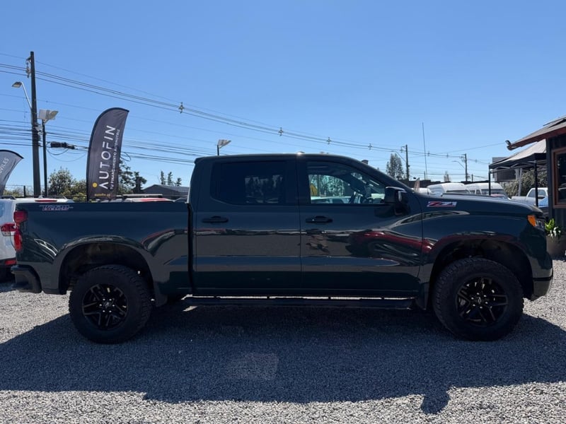 Chevrolet SILVERADO TRAIL BOSS 5.3 4X4 AT Chevrolet Silverado 2025 - Imagen 5 de 10