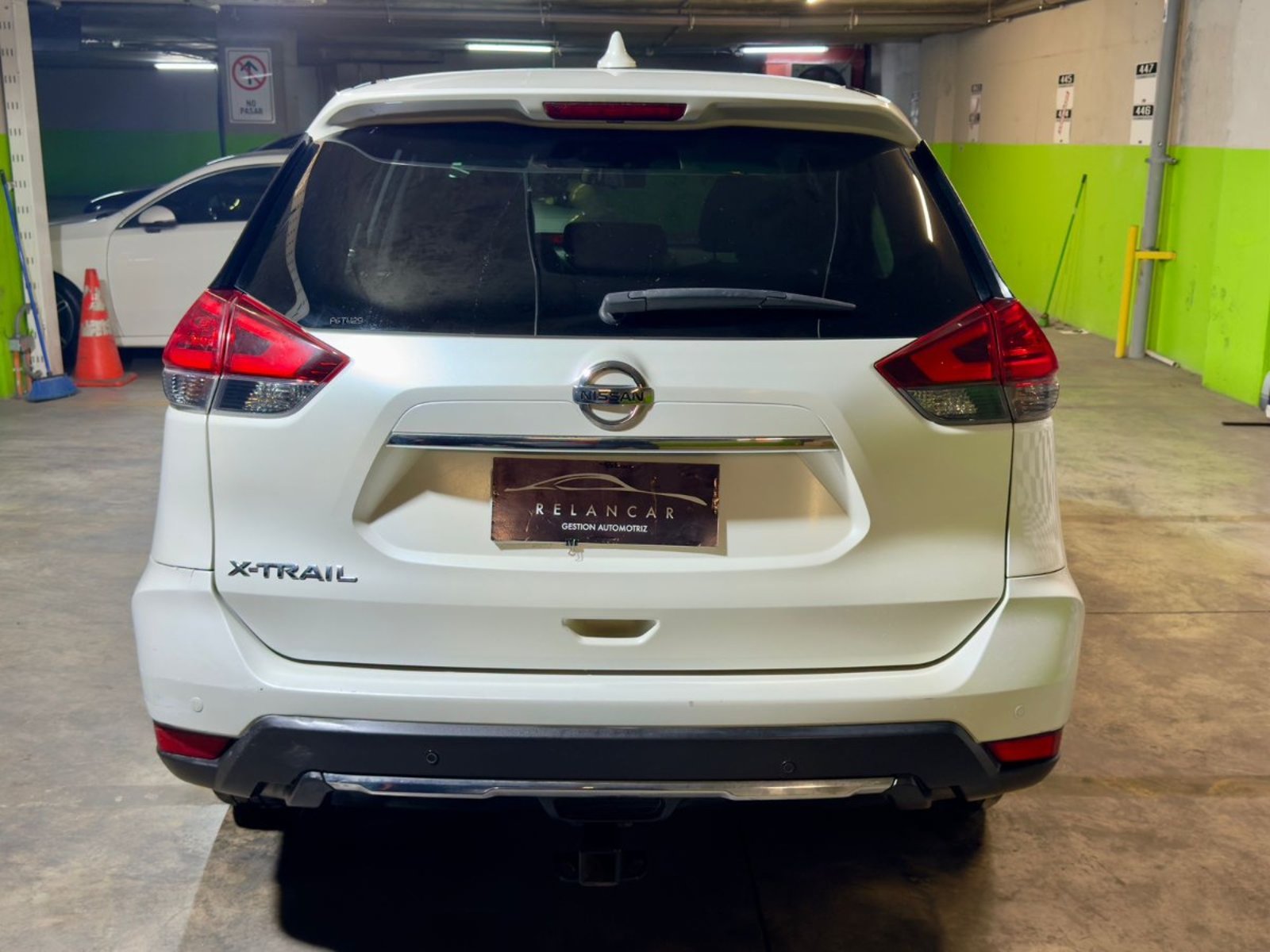 NISSAN X-TRAIL SENSE 2.5 CVT 2ROW Unico Dueño 2020 - Foto 4 de 10