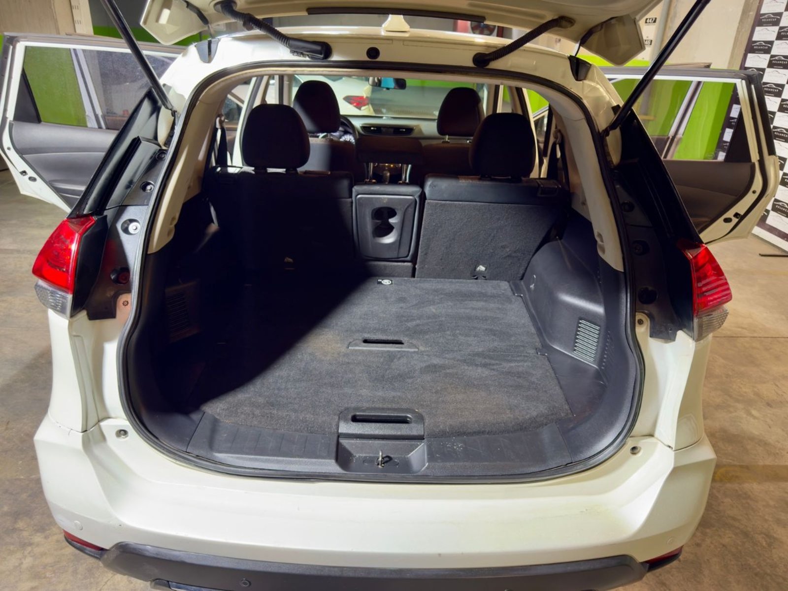NISSAN X-TRAIL SENSE 2.5 CVT 2ROW Unico Dueño 2020 - Imagen 10 de 10
