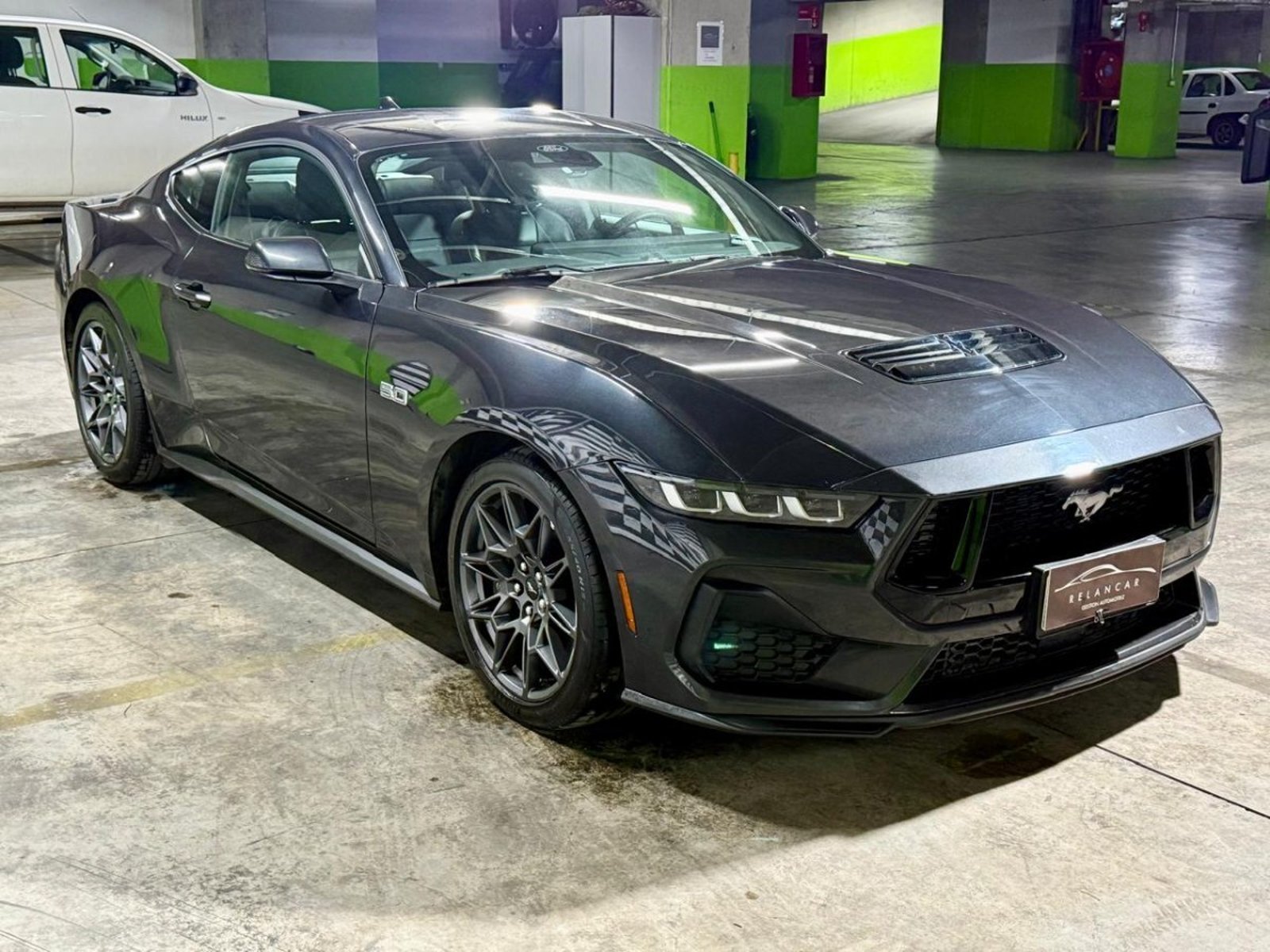 Ford MUSTANG GT PEMIUM 5.0 Unico Dueño - Excelente estado 2024 - Imagen 6 de 10