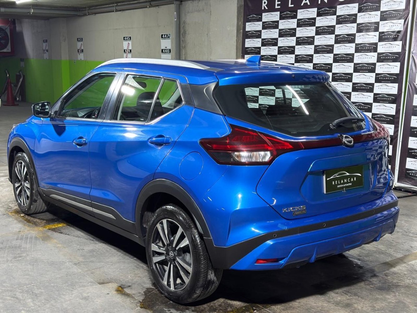 NISSAN KICKS ADVANCE 1.6 AT PRECIO CON BONO 2024 - Foto 3 de 10