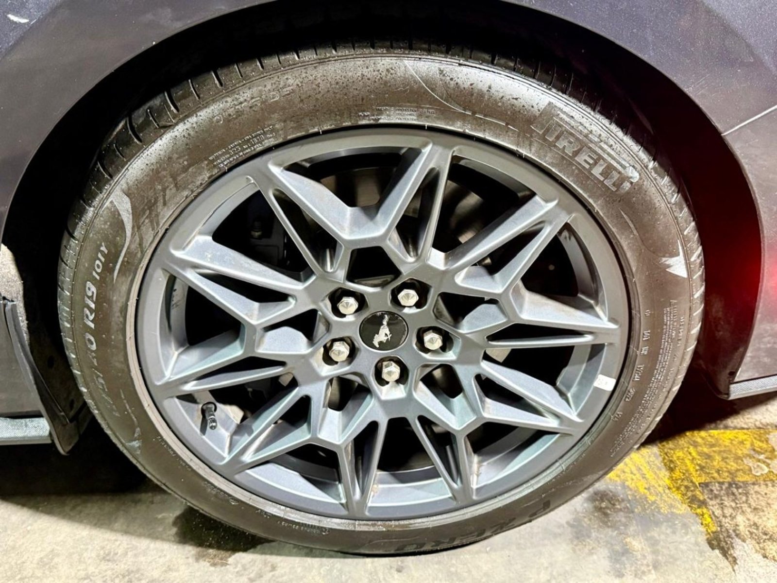Ford MUSTANG GT PEMIUM 5.0 Unico Dueño - Excelente estado 2024 - Imagen 7 de 10