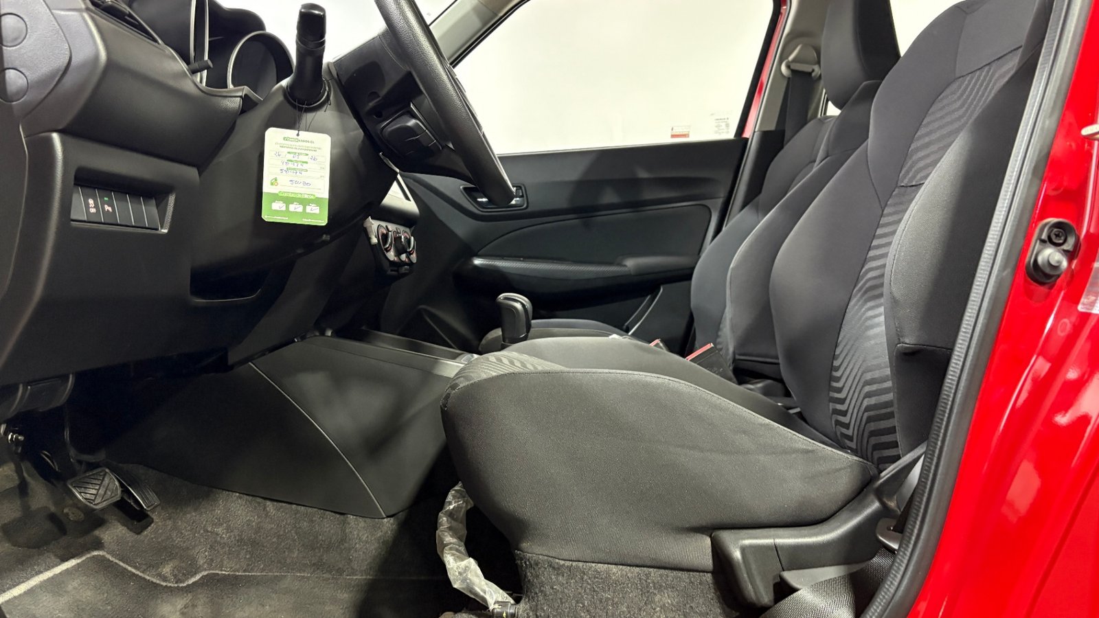 Suzuki SWIFT 2023 - Imagen 10 de 15