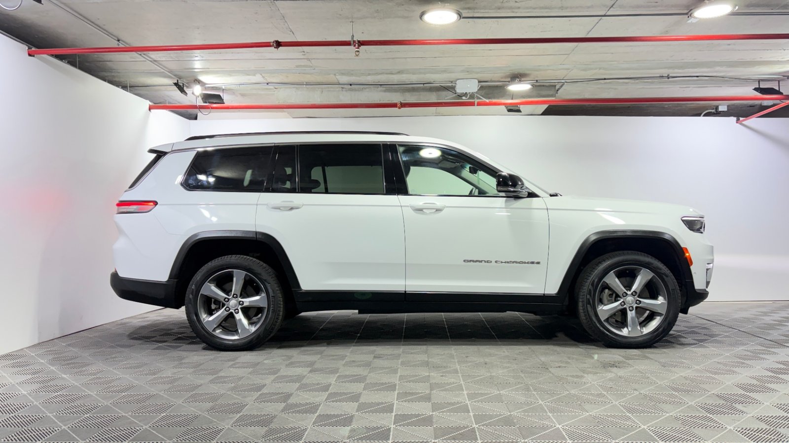 Jeep GRAND CHEROKEE 2023 - Imagen 6 de 15