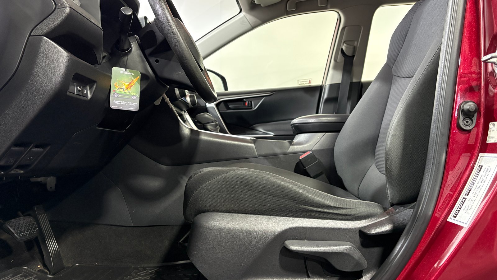 Toyota RAV4 2020 - Imagen 10 de 15