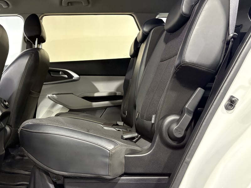 Kia CARENS 2023 - Imagen 11 de 15