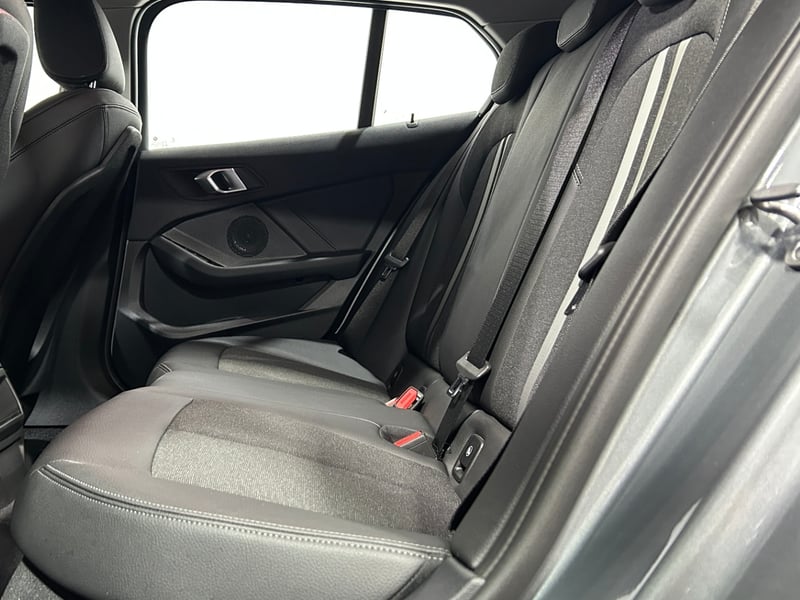 BMW 118 2023 - Imagen 11 de 15