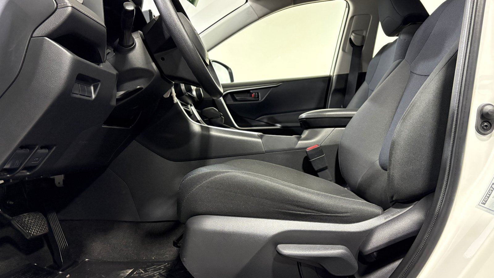 Toyota RAV4 2023 - Imagen 10 de 15