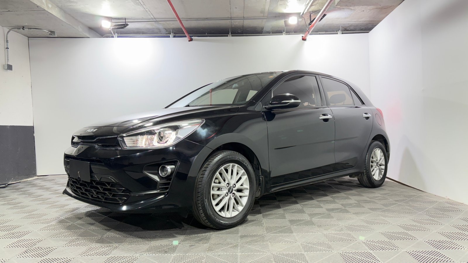 Kia RIO 5 2023 - Imagen 3 de 15