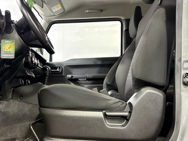 Suzuki JIMNY 2023 - Imagen 10 de 15