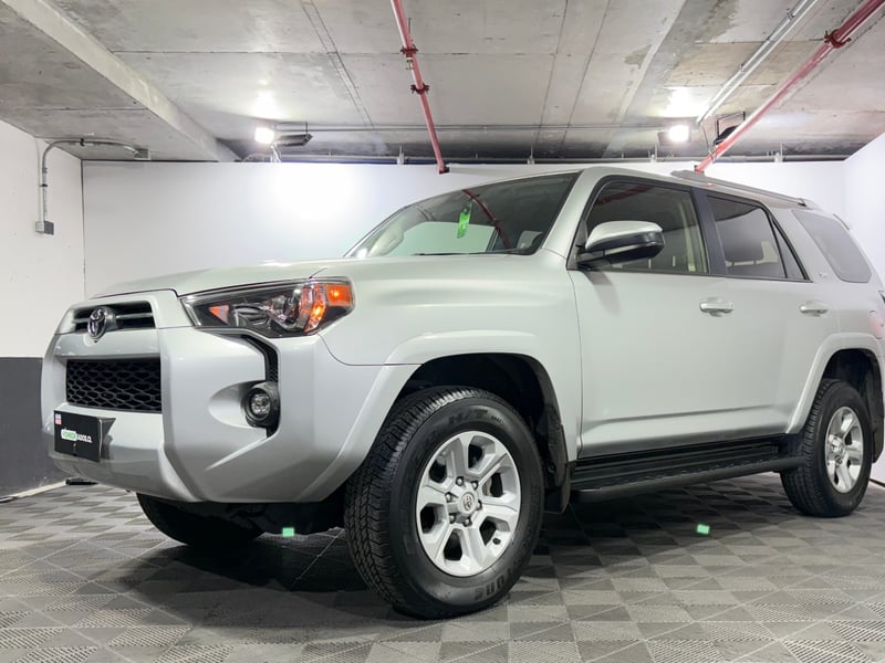 Toyota 4RUNNER 2024 - Imagen 3 de 15