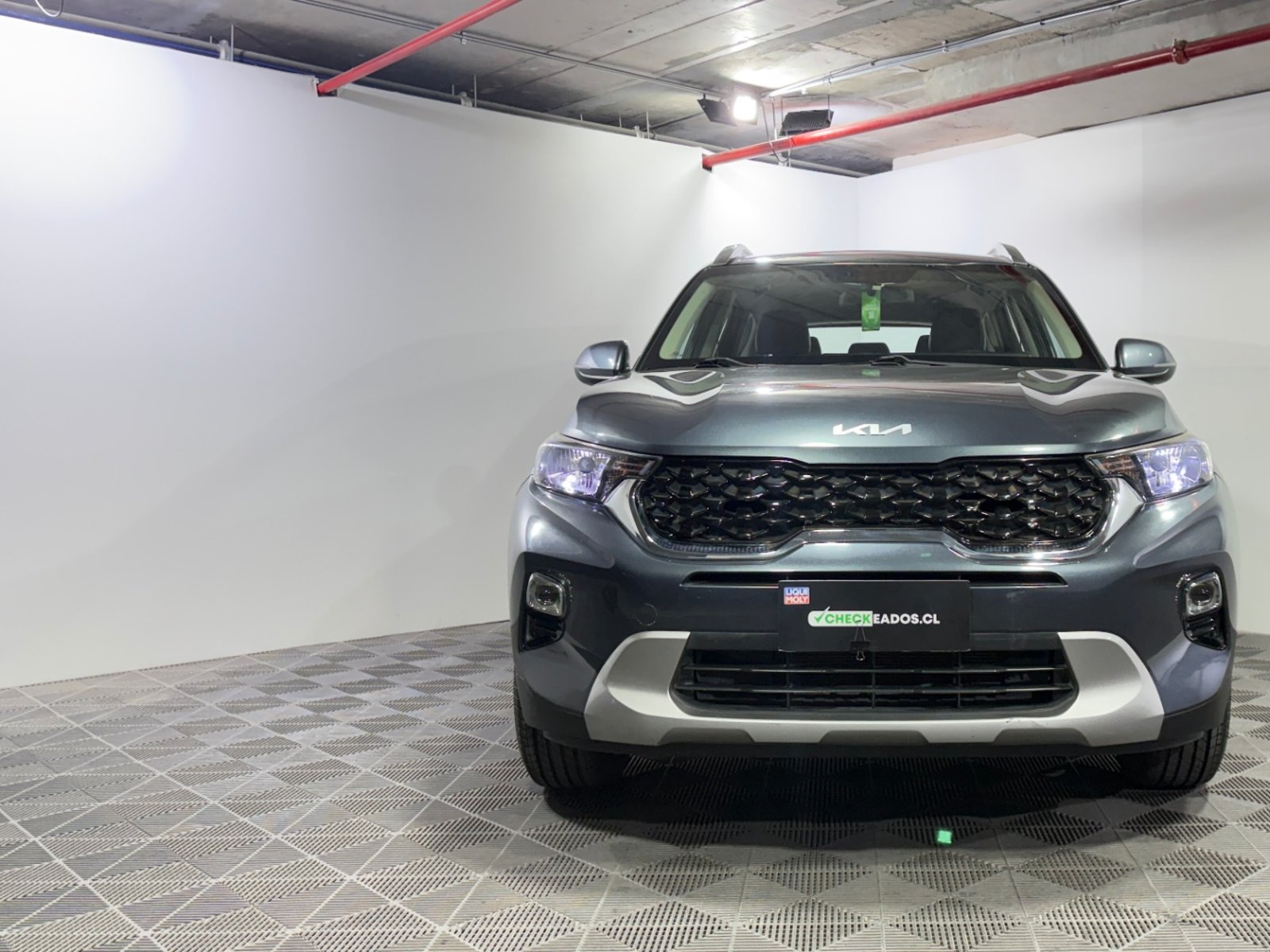 Kia SONET 2023 - Foto 2 de 15