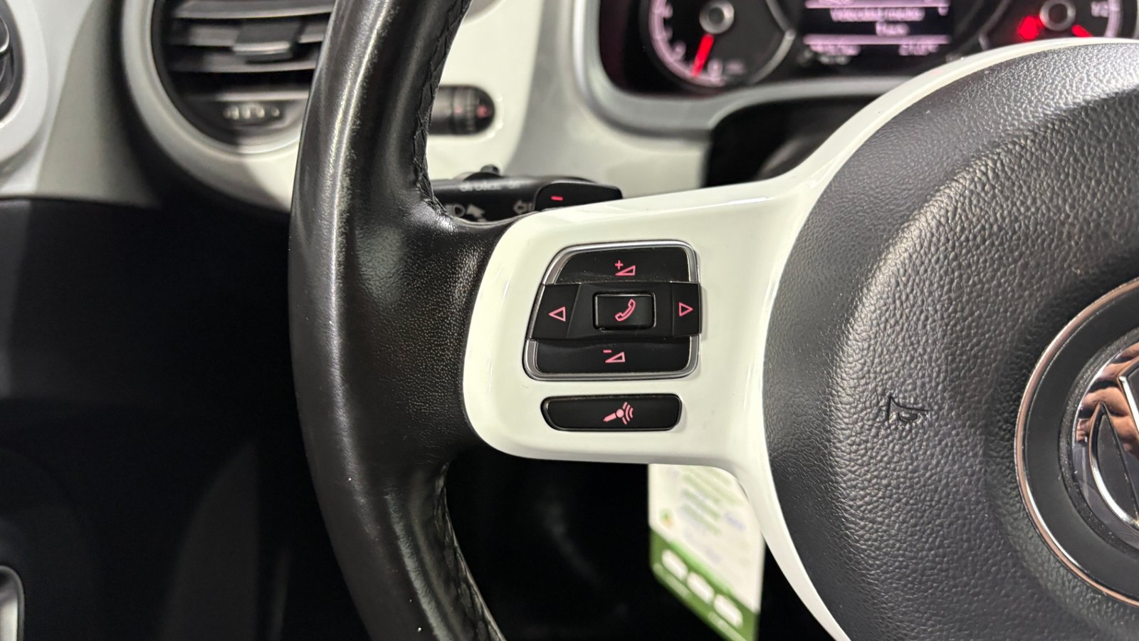 Volkswagen BEETLE 2019 - Imagen 14 de 15