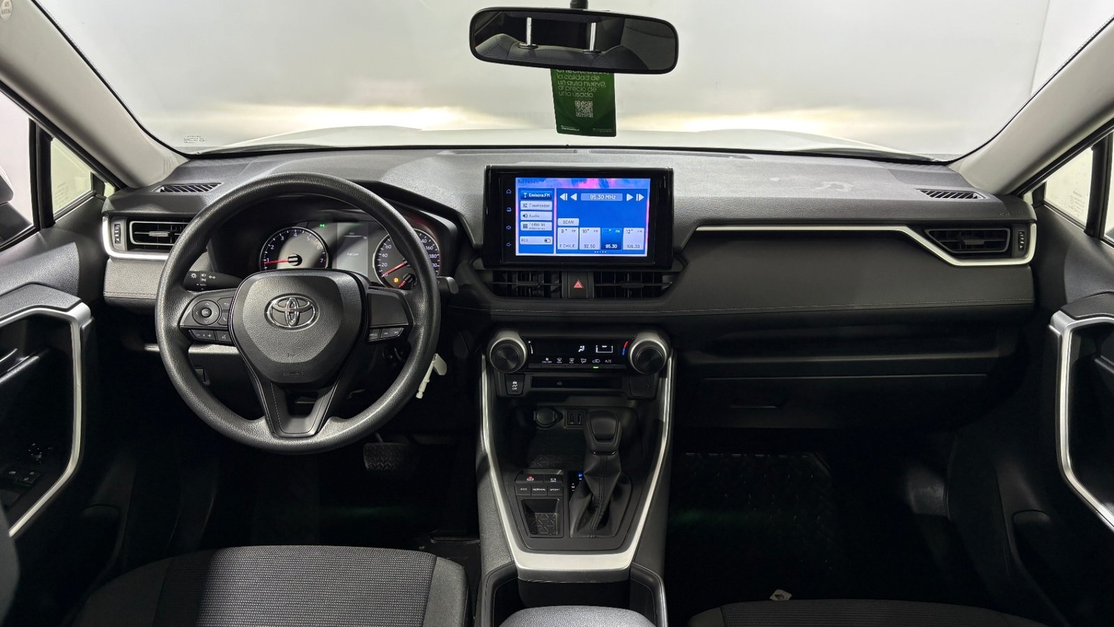Toyota RAV4 2023 - Imagen 12 de 15