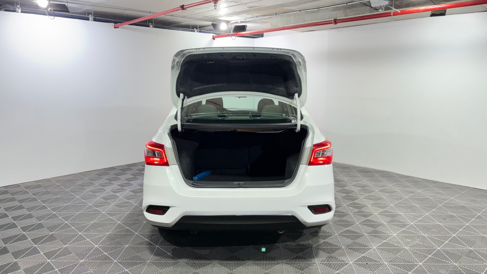 Nissan SENTRA 2019 - Imagen 9 de 15