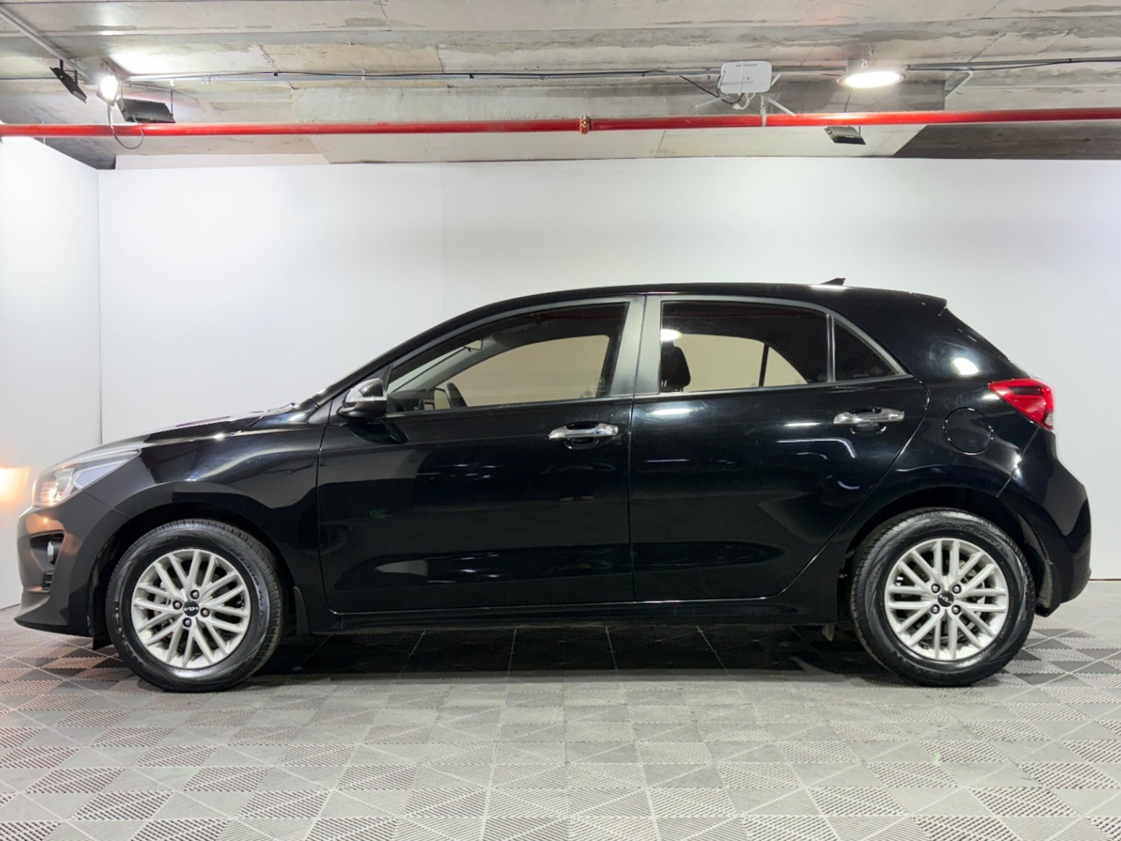 Kia RIO 5 2023 - Foto 4 de 15
