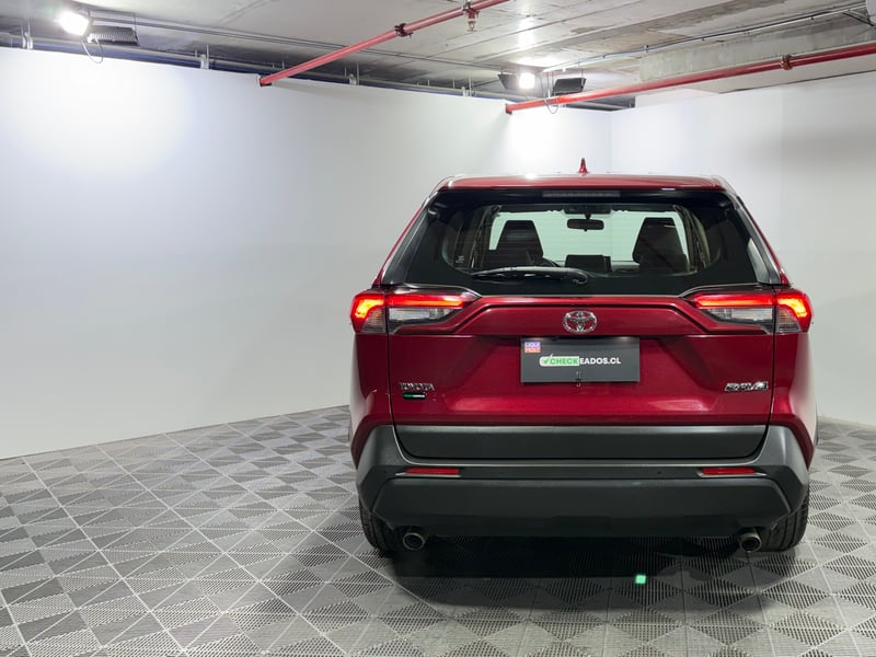 Toyota RAV4 2020 - Imagen 8 de 15
