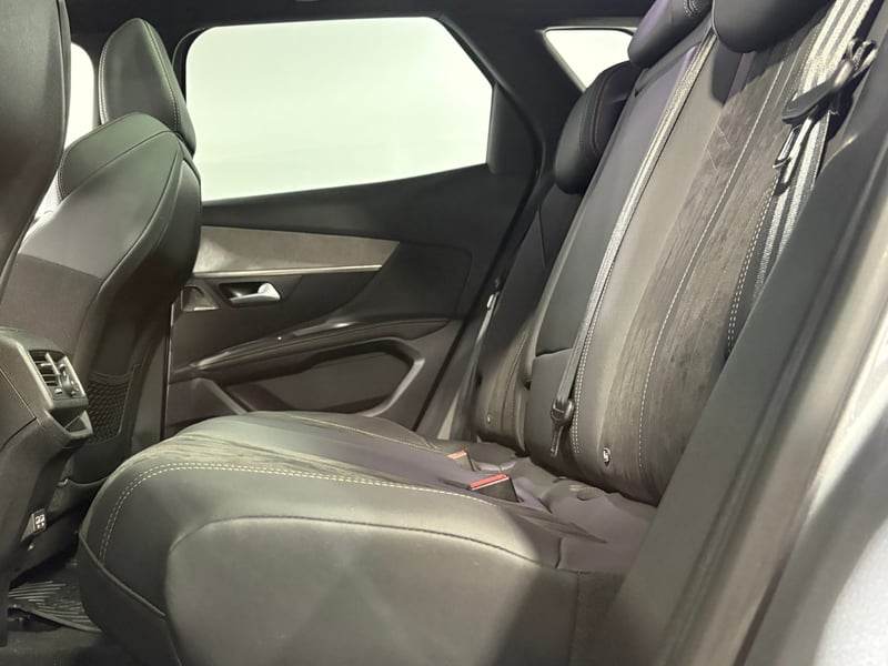 Peugeot 3008 2025 - Imagen 11 de 15