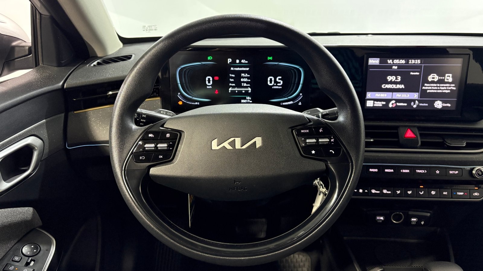 Kia K3 2025 - Imagen 13 de 15