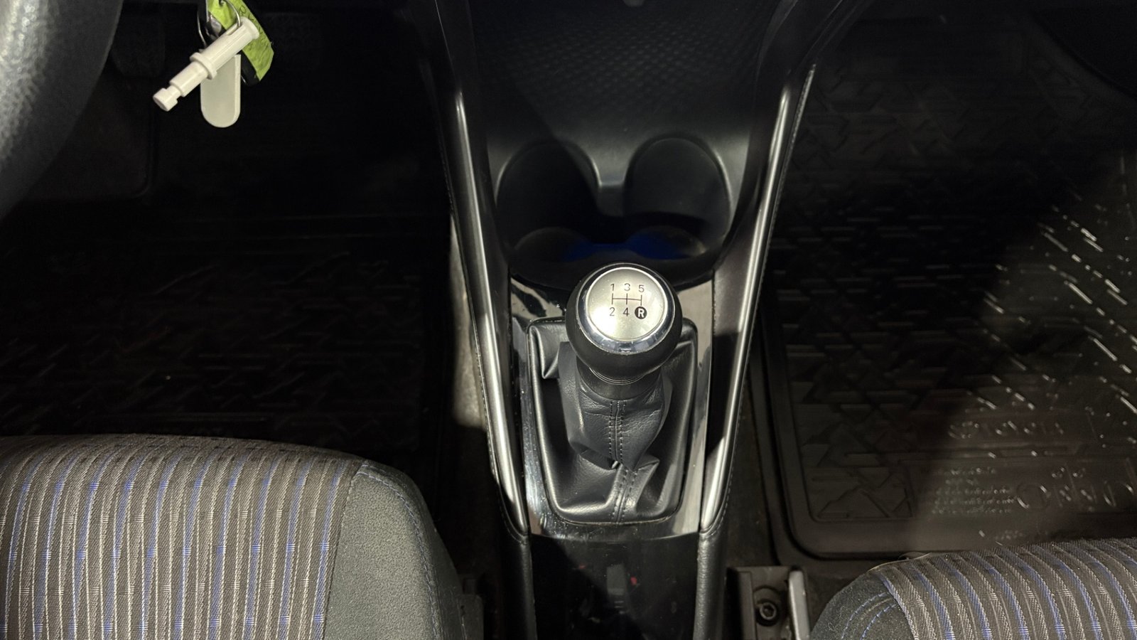Toyota YARIS 2022 - Imagen 15 de 15