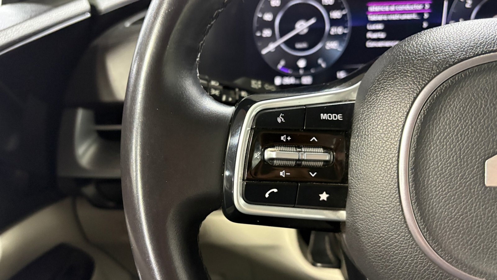 Kia CARNIVAL 2024 - Imagen 15 de 15