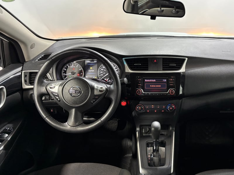 Nissan SENTRA 2019 - Imagen 12 de 15