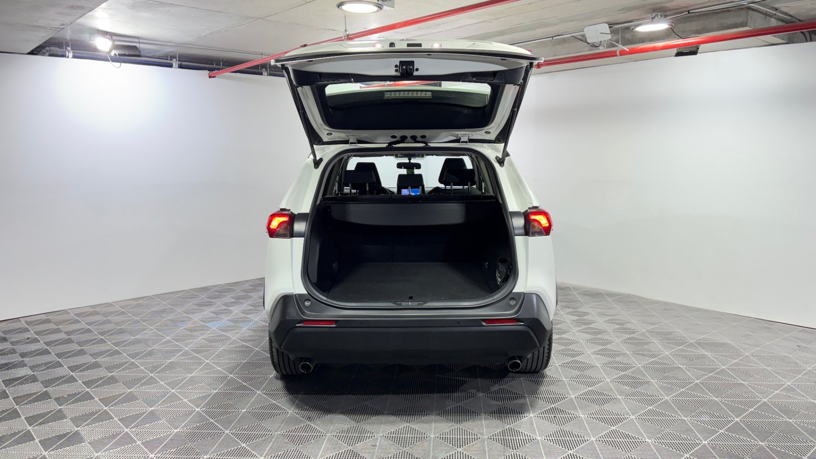 Toyota RAV4 2023 - Imagen 9 de 15