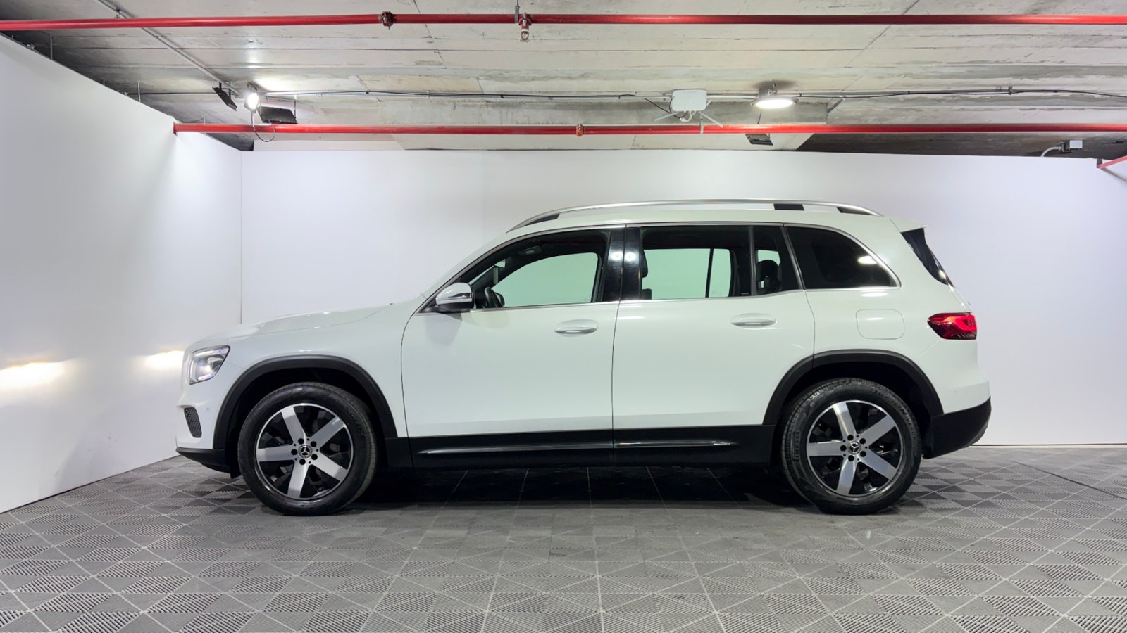 Mercedes-Benz GLB200 2023 - Imagen 4 de 15