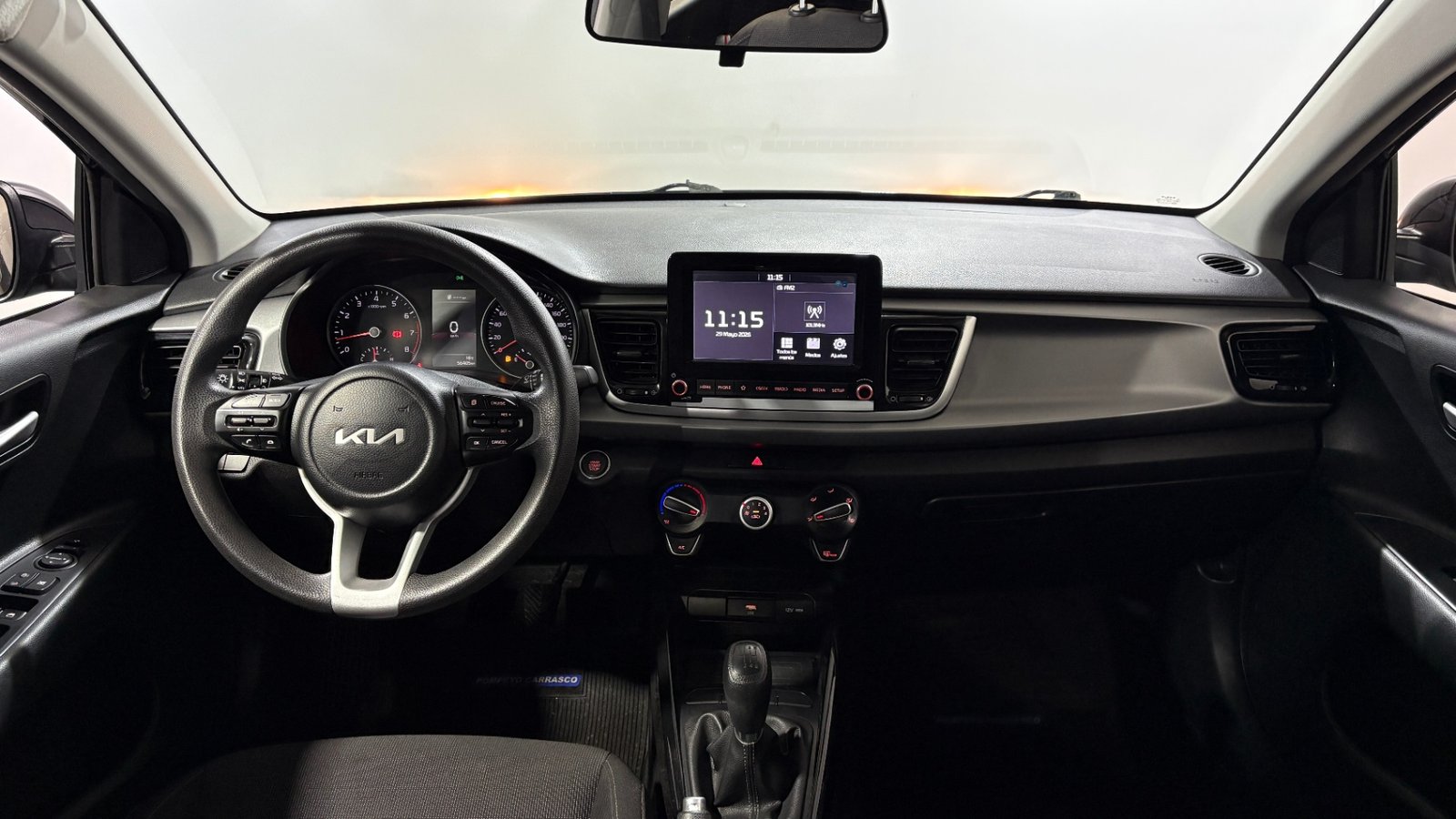 Kia RIO 5 2023 - Imagen 12 de 15