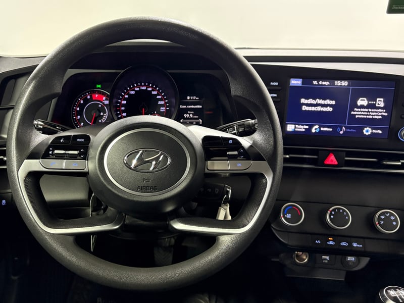 Hyundai ELANTRA 2024 - Imagen 13 de 15