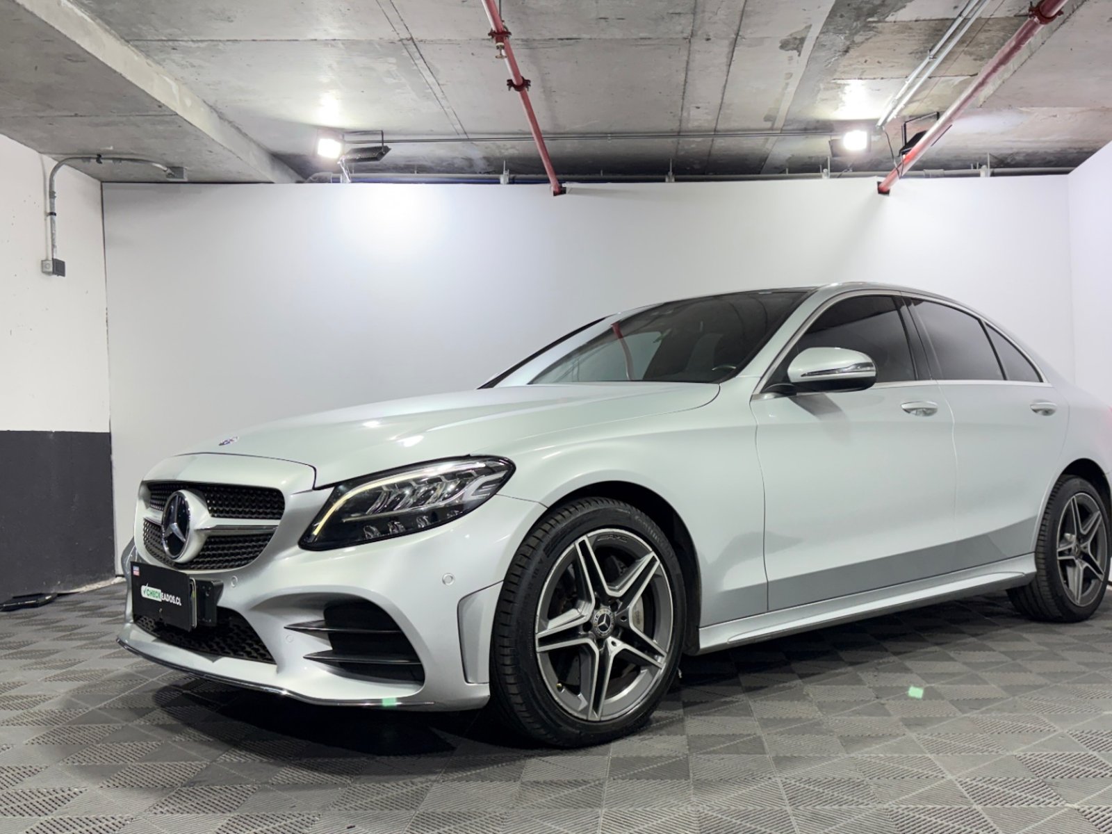 Mercedes-Benz C300 2019 - Foto 3 de 15