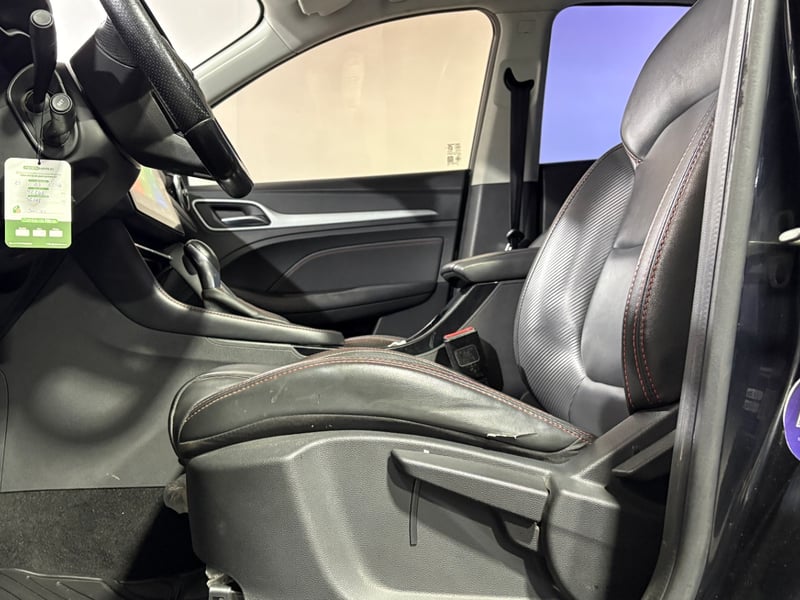MG ZX 2023 - Imagen 10 de 15