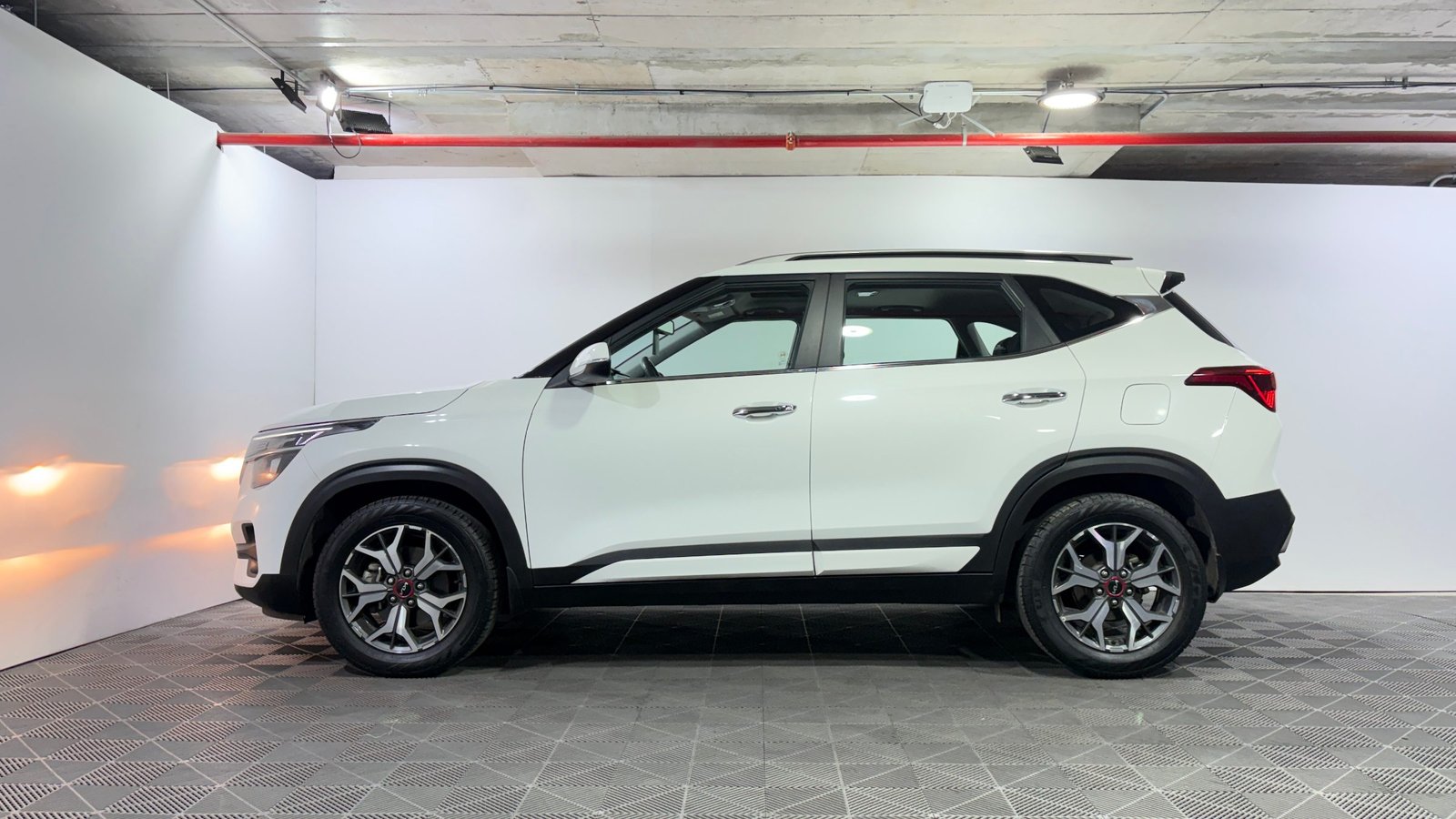 Kia SELTOS 2023 - Imagen 4 de 15