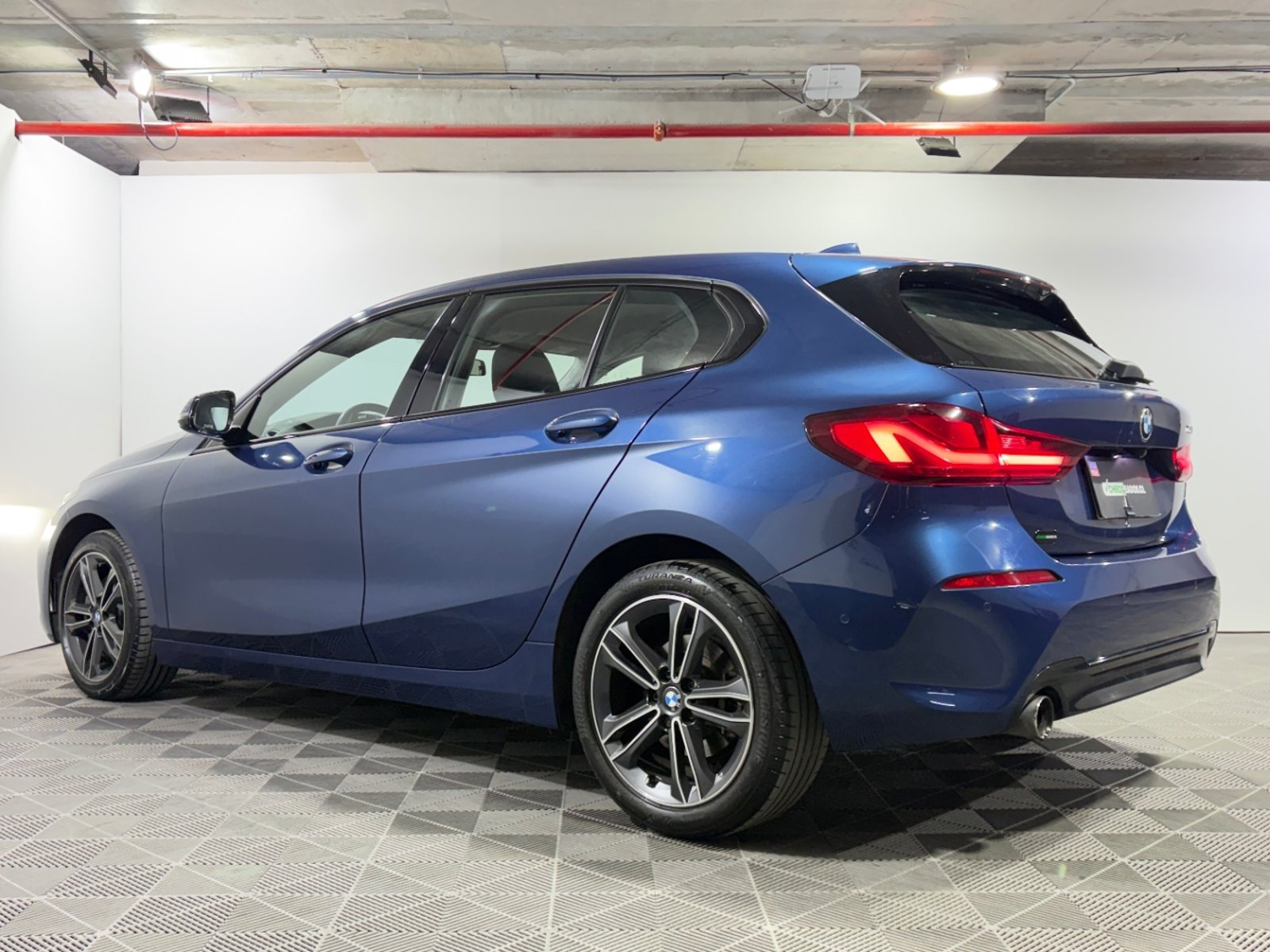 BMW 118 2021 - Foto 5 de 15