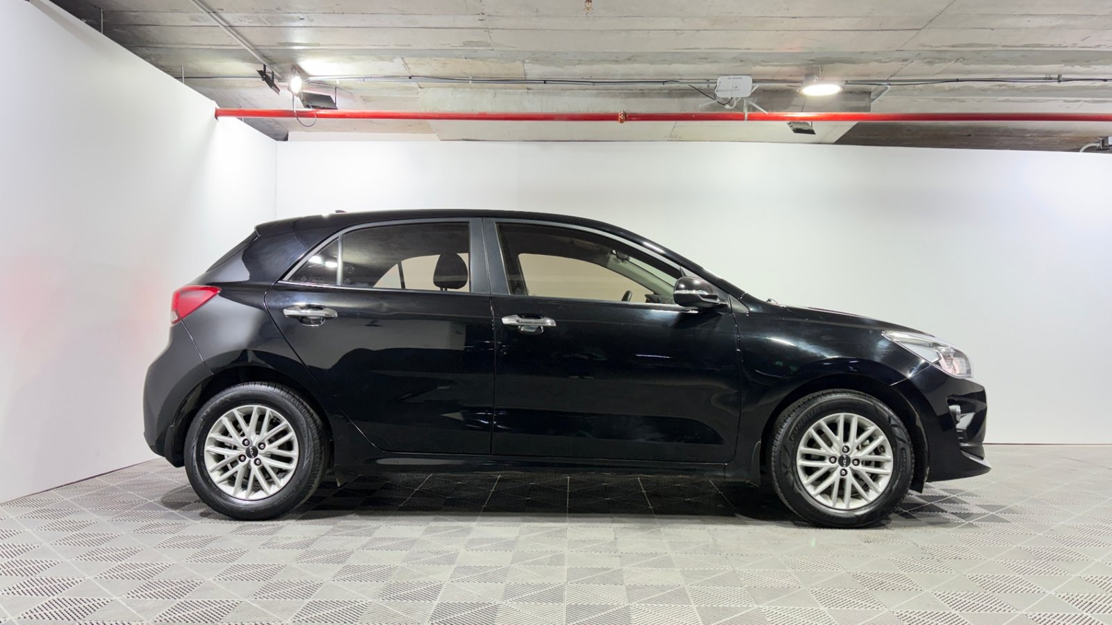 Kia RIO 5 2023 - Imagen 6 de 15