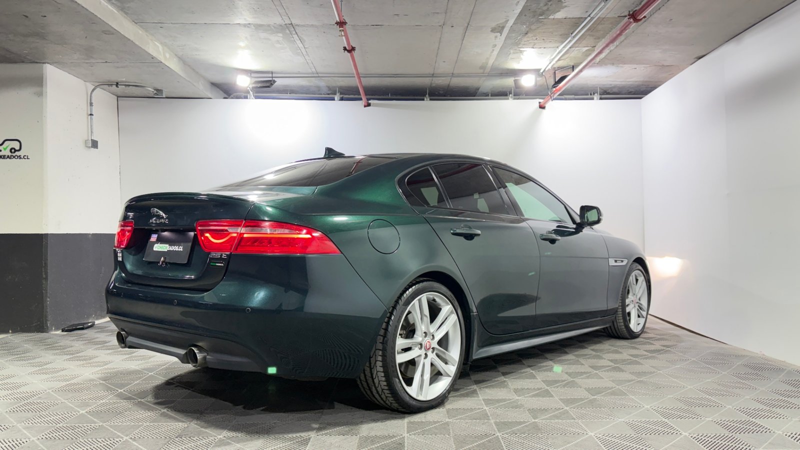 Jaguar XE 2017 - Imagen 7 de 15