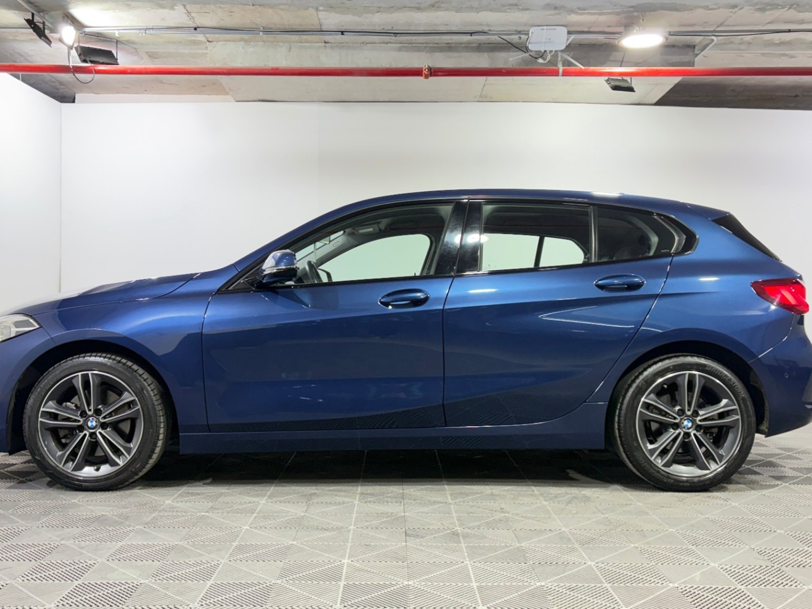 BMW 118 2021 - Foto 4 de 15