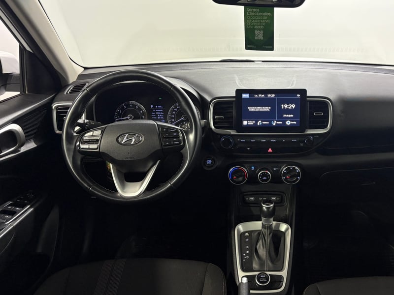 Hyundai VENUE 2023 - Imagen 12 de 15