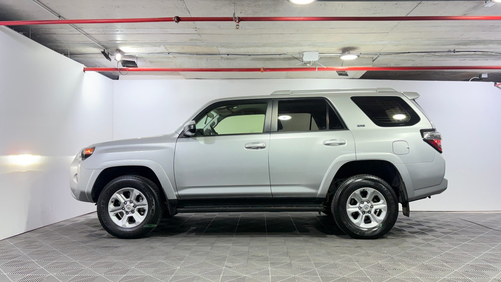 Toyota 4RUNNER 2024 - Imagen 4 de 15