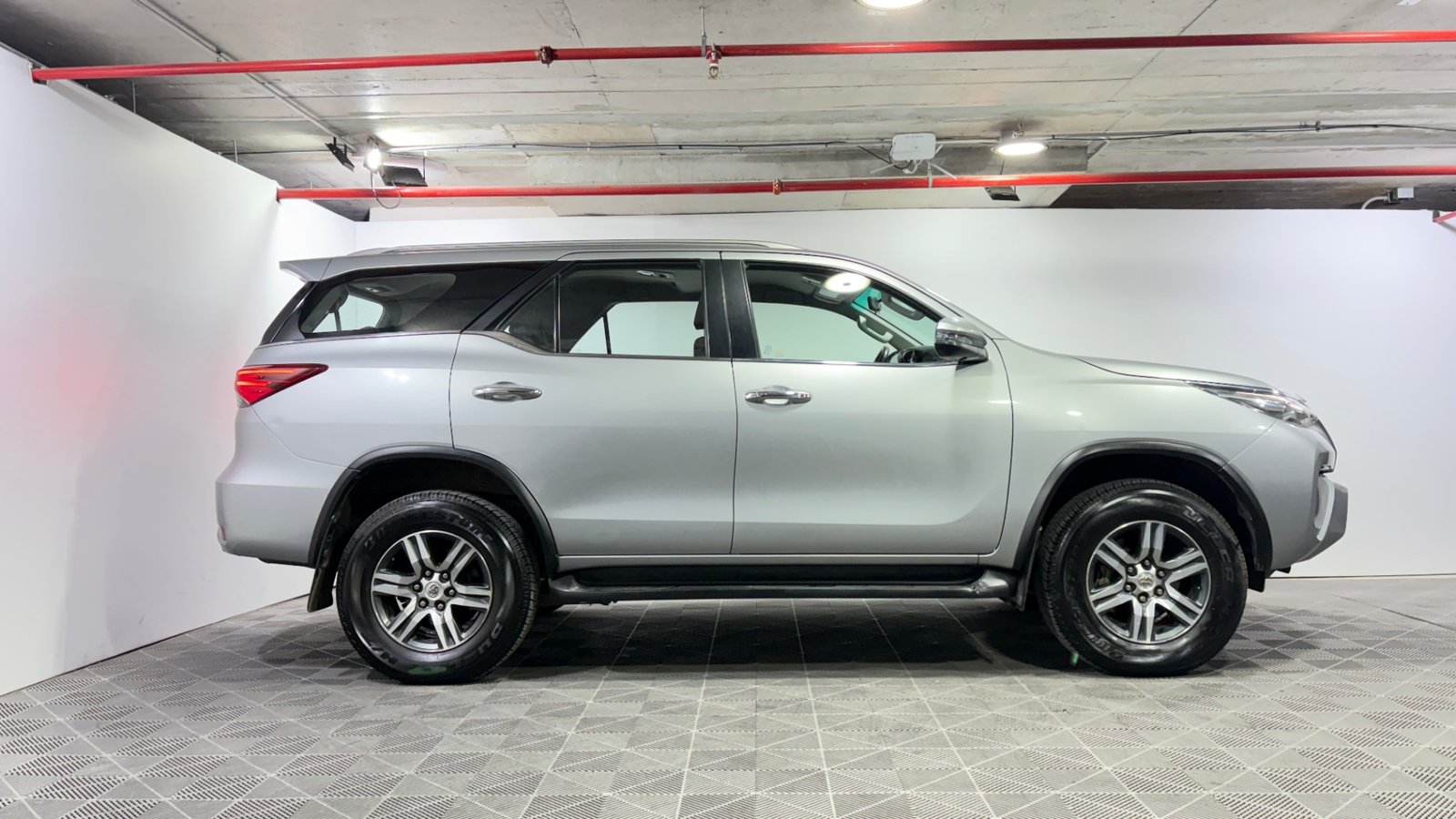 Toyota FORTUNER 2019 - Imagen 6 de 15