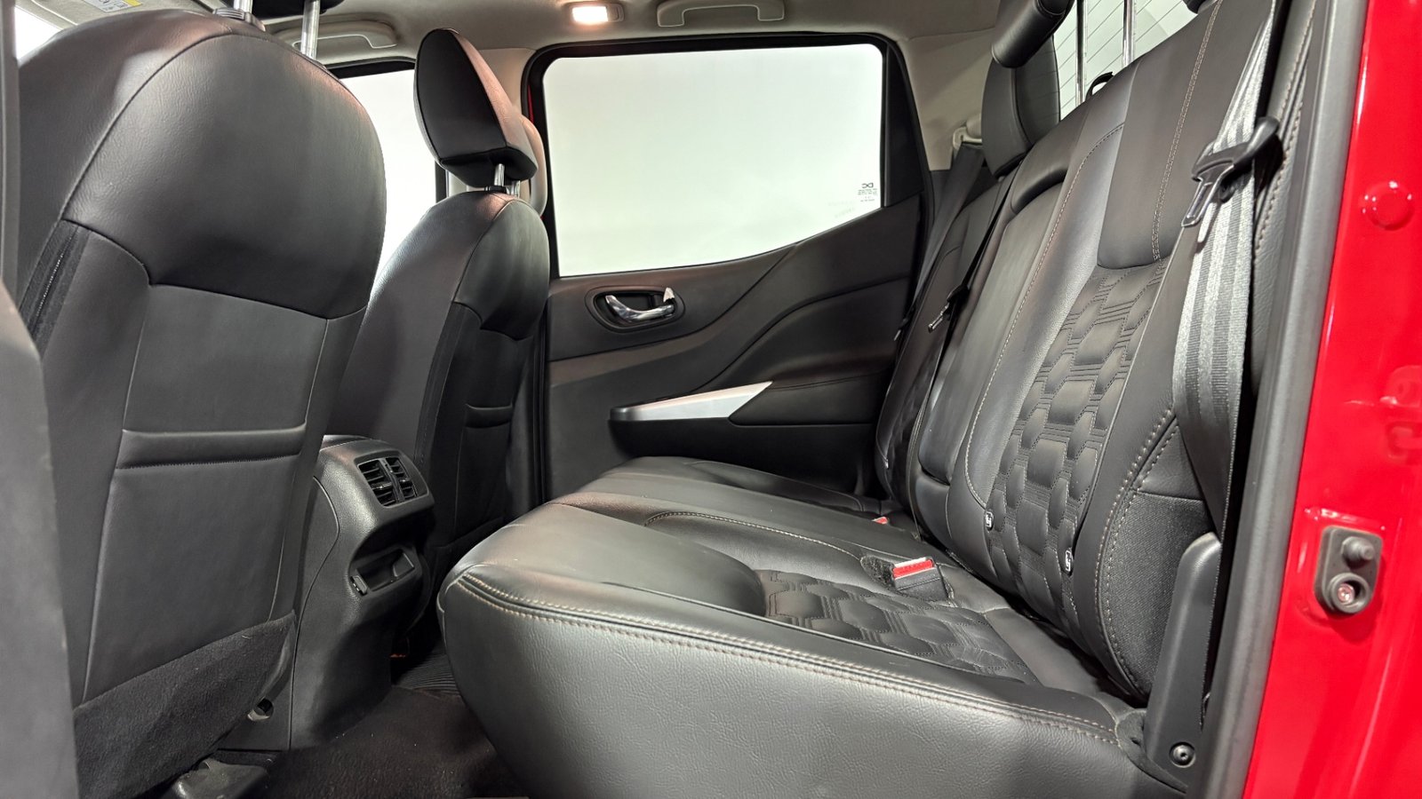 Nissan NAVARA 2023 - Imagen 11 de 15