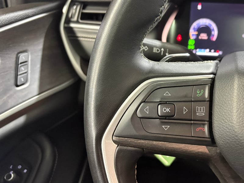 Jeep GRAND CHEROKEE 2023 - Imagen 15 de 15