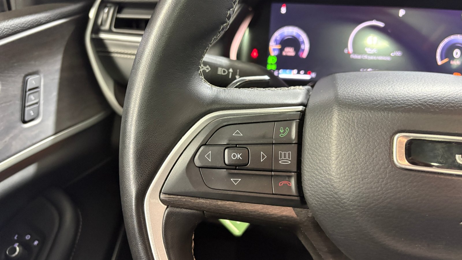 Jeep GRAND CHEROKEE 2023 - Imagen 15 de 15