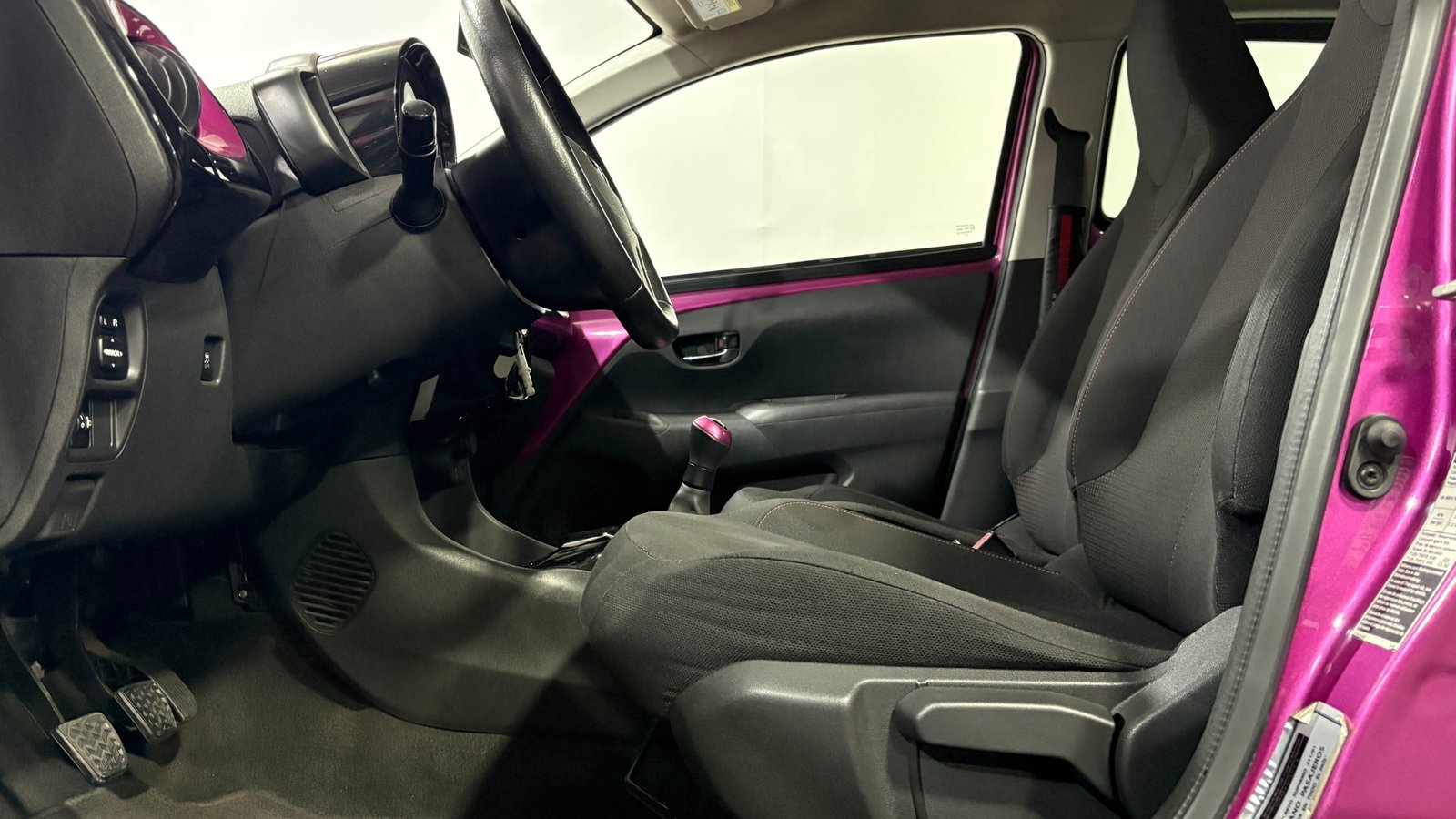 Toyota AYGO 2019 - Imagen 10 de 15