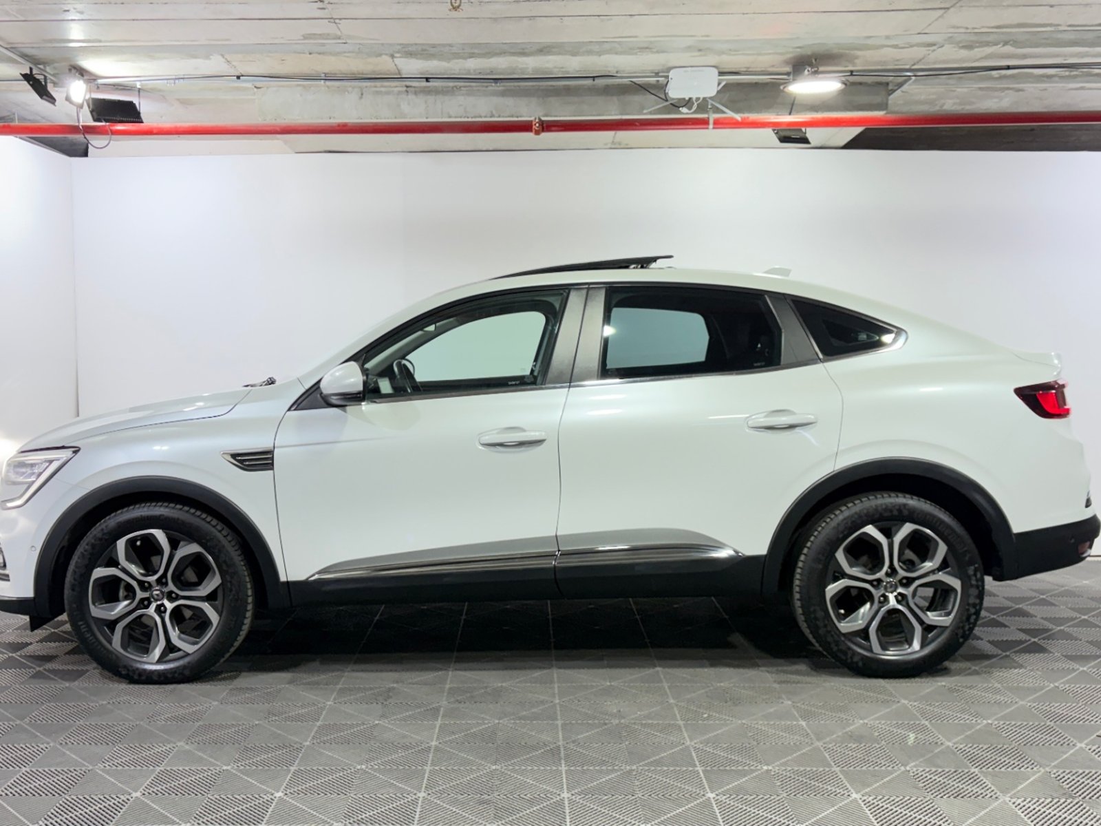 Renault ARKANA 2023 - Foto 4 de 15